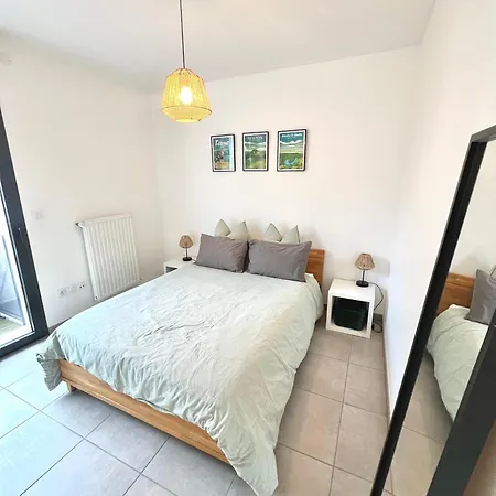 T2 Dans Calme - Proche Des Thermes Et Du Centre Apartment