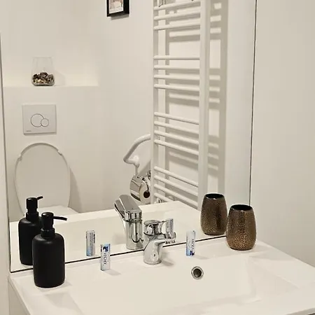 T2 Dans Calme - Proche Des Thermes Et Du Centre *