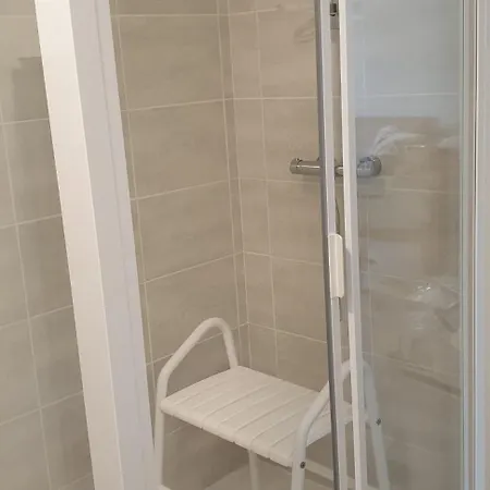 T2 Dans Calme - Proche Des Thermes Et Du Centre Châtel-Guyon